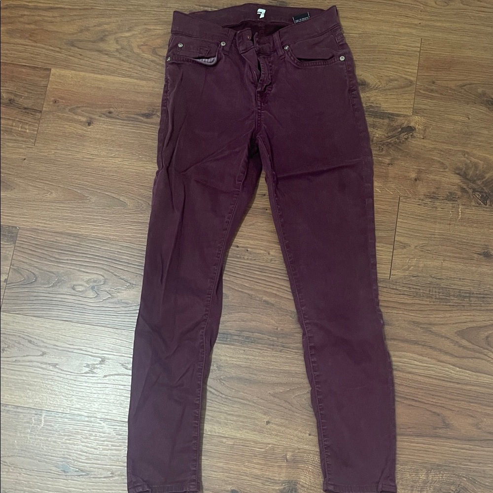 Seven7 Women's Ankle Cropped Pants in Burgundy